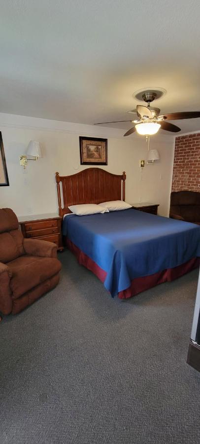 Husker Inn North Platte Esterno foto
